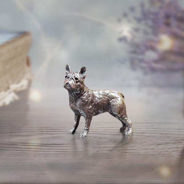 Butler & Peach Miniatures - Bronze French Bulldog