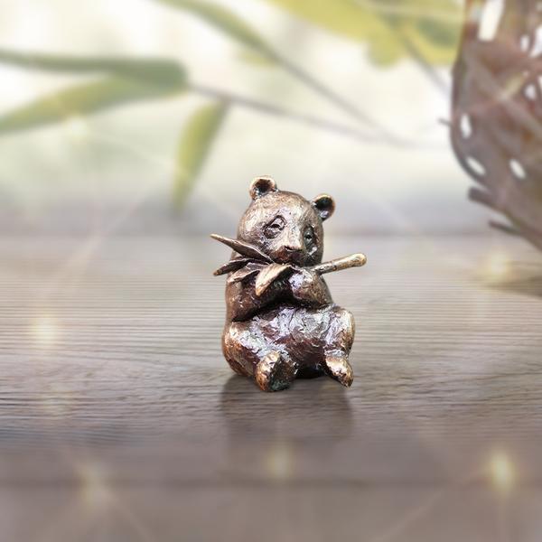 Butler & Peach Miniatures -Panda