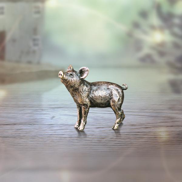 Butler & Peach Miniatures - Bronze Pig