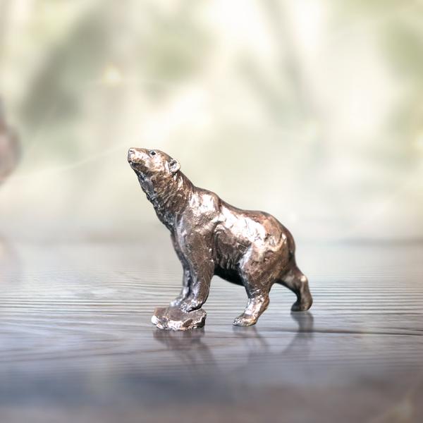 Butler & Peach Miniatures - Bronze Polar Bear