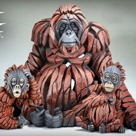 Edge Sculpture Orangutan Family by Matt Buckley
