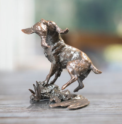 Springer Spaniel Retrieving Bronze Dog Figurine by Michael Simpson (Limited Edition)