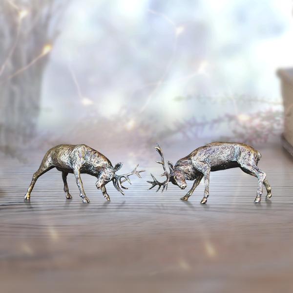 Butler & Peach Miniatures - Rutting Stags