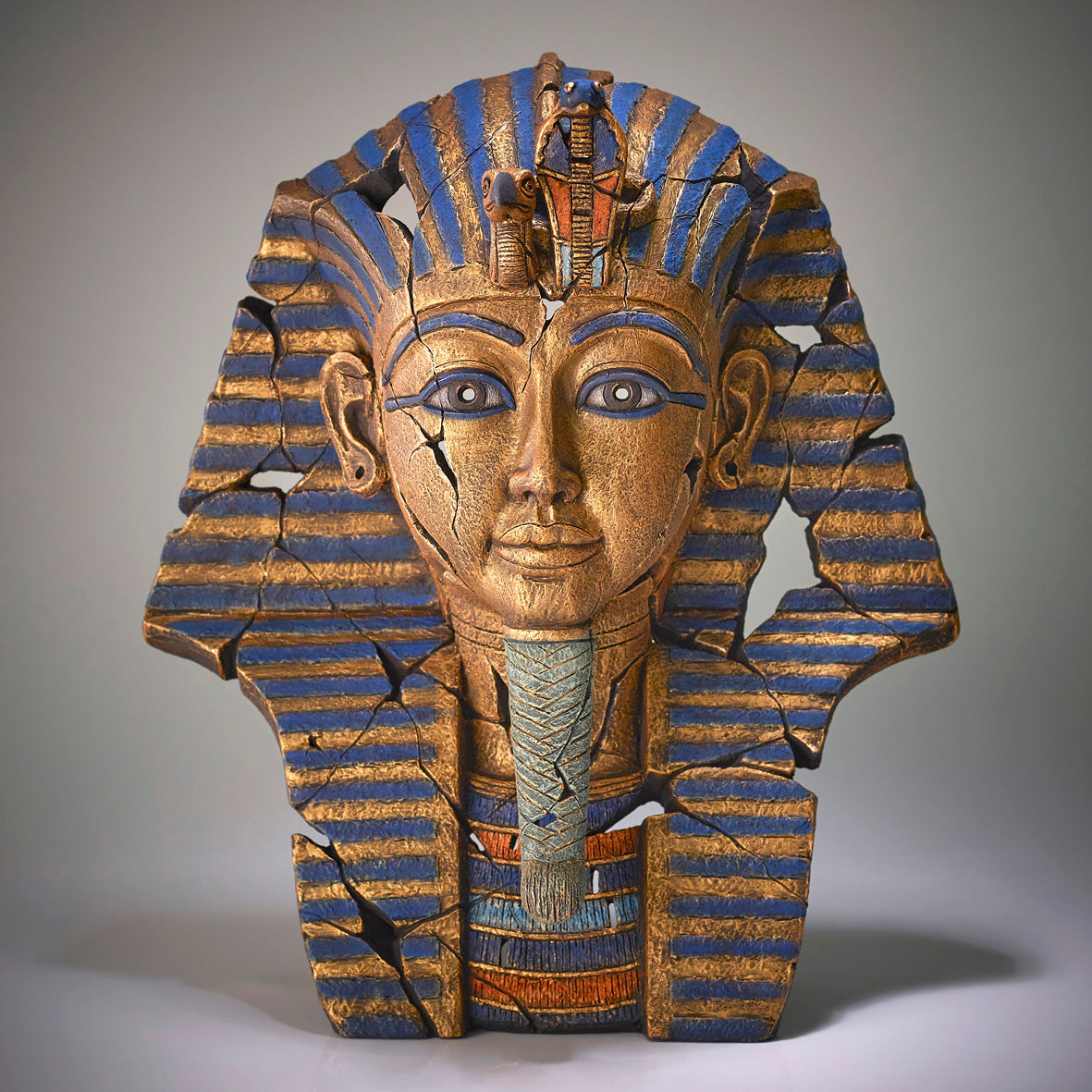 Edge Sculpture Tutankhamun by Matt Buckley