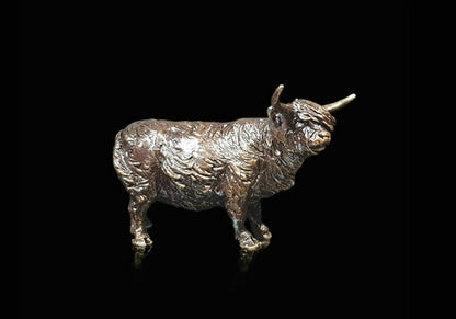 Butler & Peach Miniatures - Bronze Highland Cow
