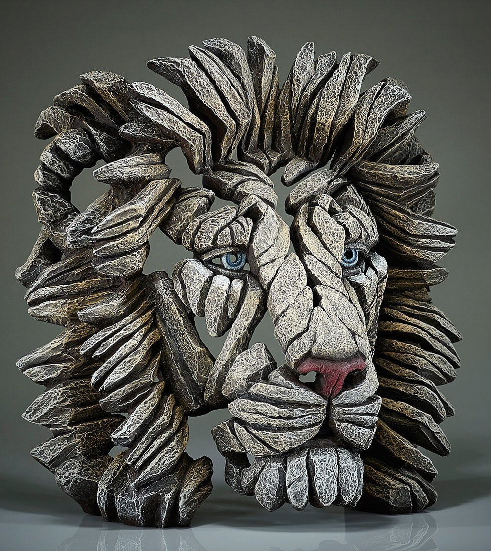 Edge Sculpture White Lion